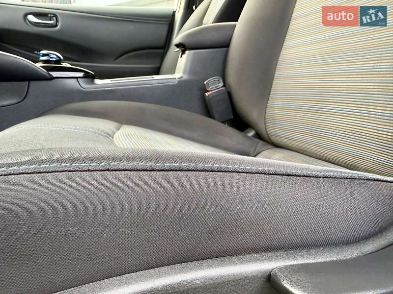 Хэтчбек Nissan Leaf 2021 в Бердичеве