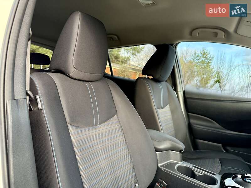 Хэтчбек Nissan Leaf 2021 в Бердичеве