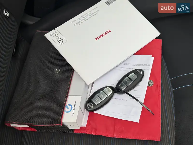 Хэтчбек Nissan Leaf 2020 в Днепре документ 2 фото Хэтчбек Nissan Leaf 2020 в Днепре документ