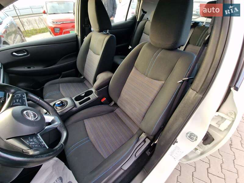 Хэтчбек Nissan Leaf 2022 в Виннице