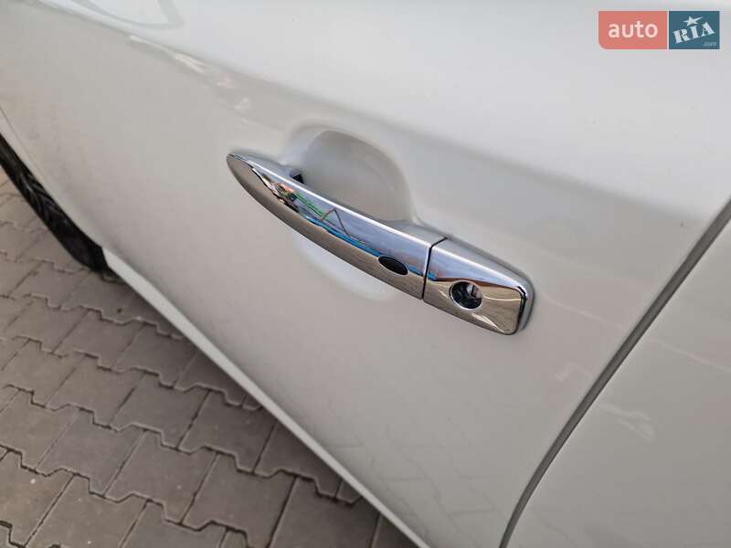 Хэтчбек Nissan Leaf 2022 в Виннице