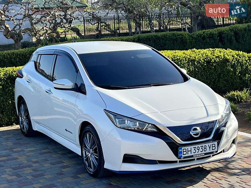 Хэтчбек Nissan Leaf 2018 в Белгороде-Днестровском фото 3 Хэтчбек Nissan Leaf 2018 в Белгороде-Днестровском