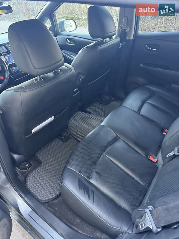 Хэтчбек Nissan Leaf 2014 в Ровно