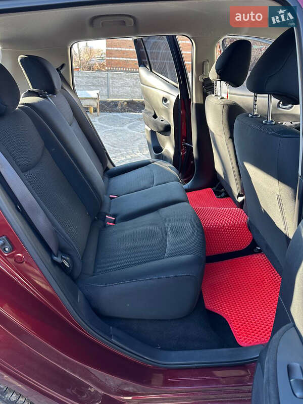 Хетчбек Nissan Leaf 2017 в Хмельницькому фото 40 Хетчбек Nissan Leaf 2017 в Хмельницькому