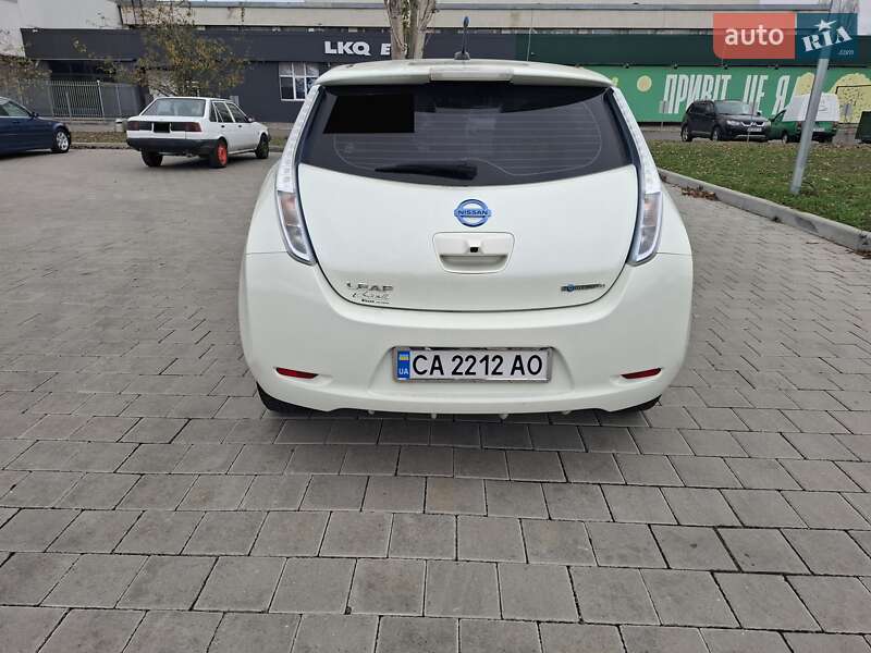 Хэтчбек Nissan Leaf 2012 в Черкассах