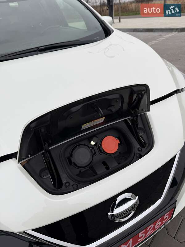 Хэтчбек Nissan Leaf 2018 в Владимире