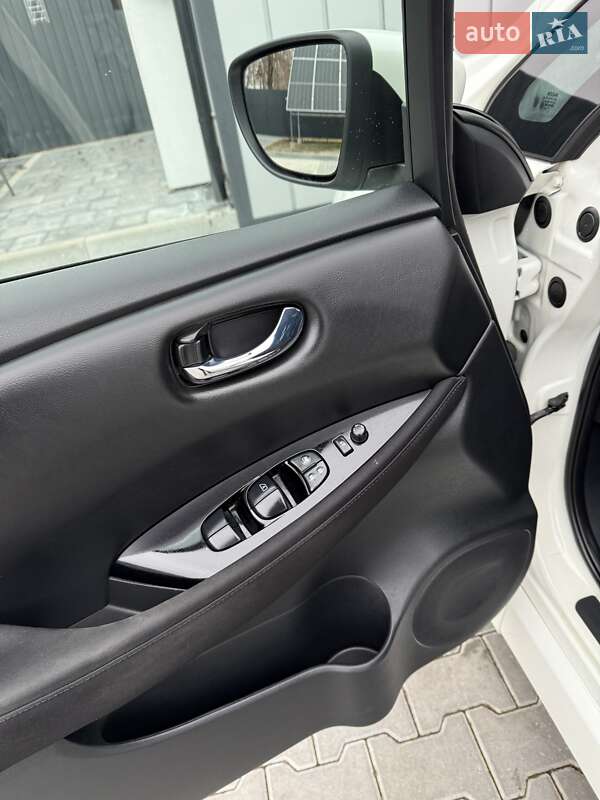 Хэтчбек Nissan Leaf 2018 в Владимире