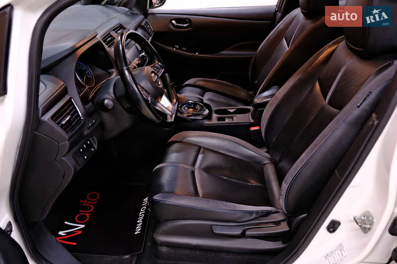 Хэтчбек Nissan Leaf 2017 в Одессе