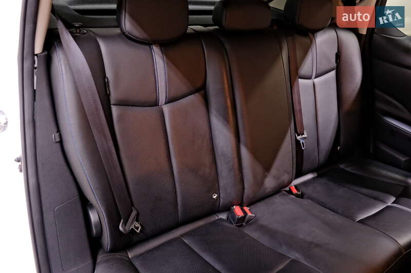 Хэтчбек Nissan Leaf 2017 в Одессе