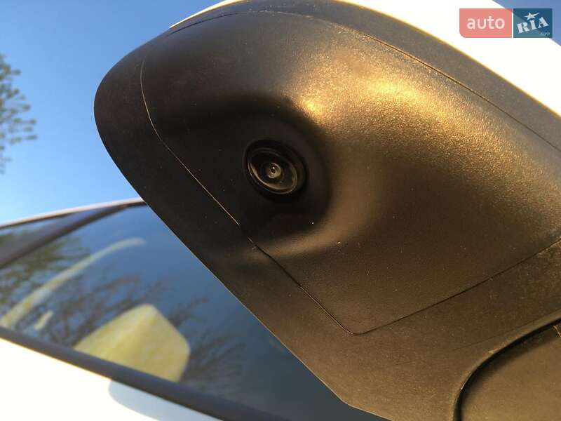 Хэтчбек Nissan Leaf 2016 в Хмельницком фото 8 Хэтчбек Nissan Leaf 2016 в Хмельницком