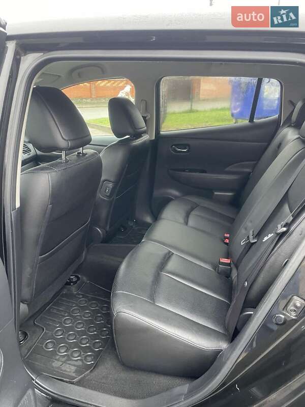 Хэтчбек Nissan Leaf 2013 в Киеве