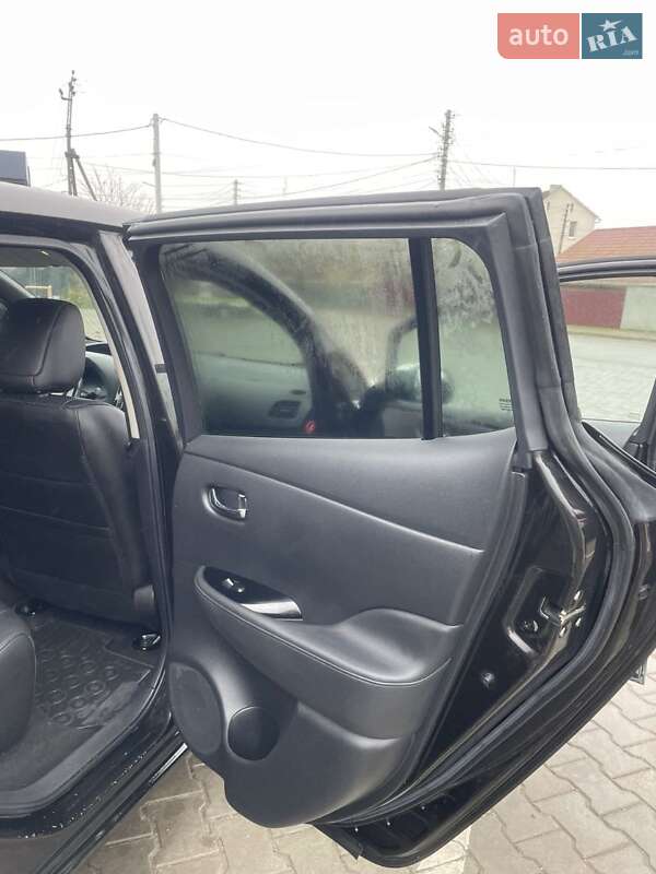 Хэтчбек Nissan Leaf 2013 в Киеве