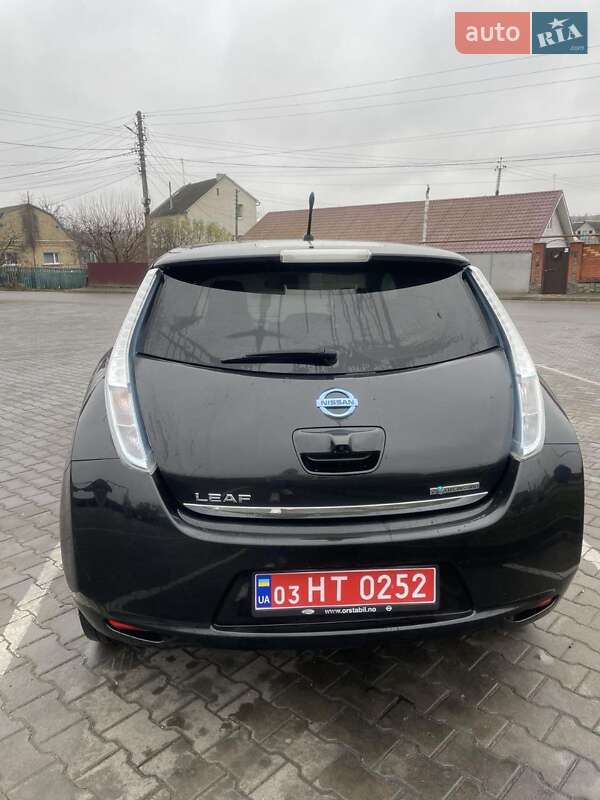 Хэтчбек Nissan Leaf 2013 в Киеве