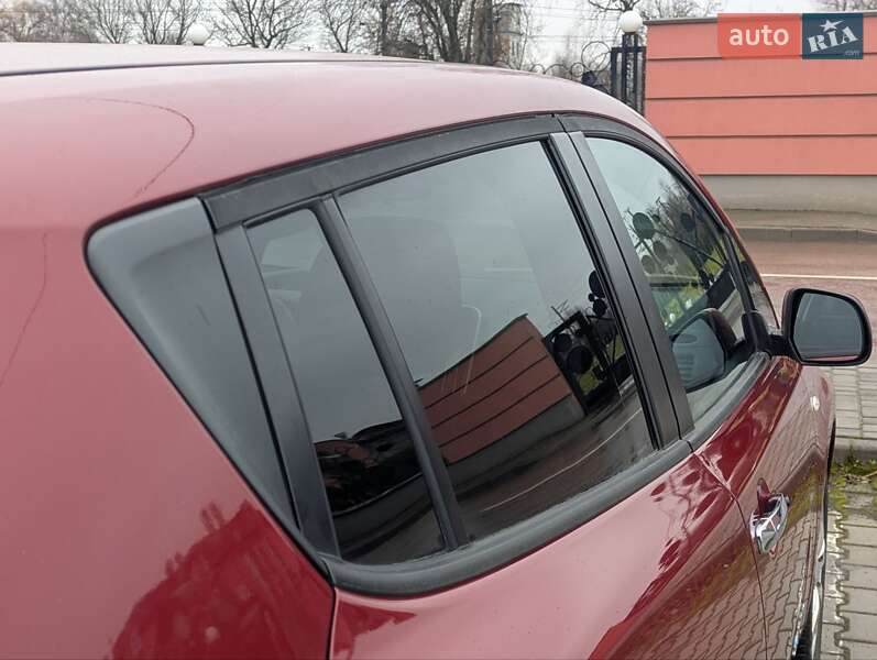 Хэтчбек Nissan Leaf 2014 в Дрогобыче