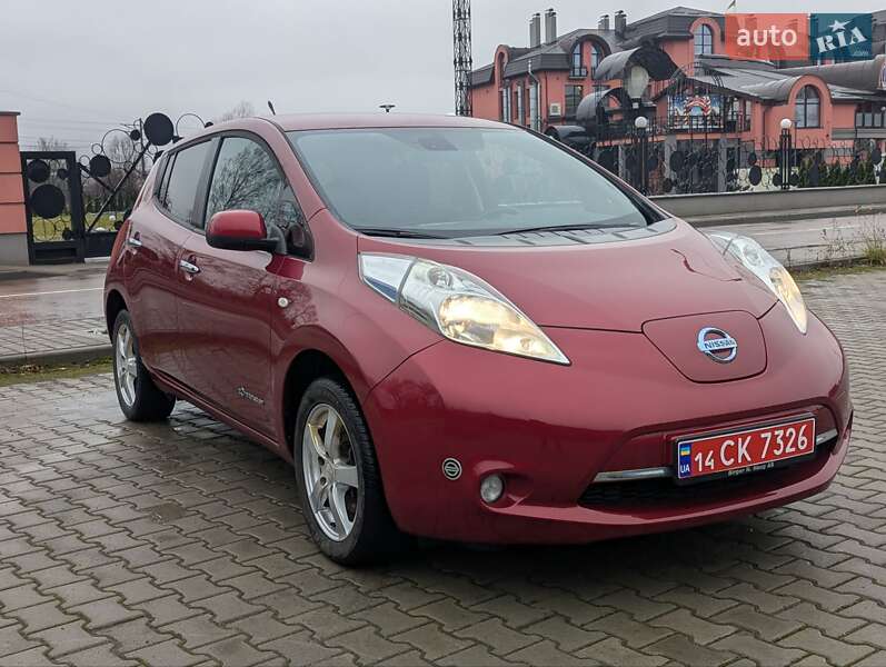 Хэтчбек Nissan Leaf 2014 в Дрогобыче