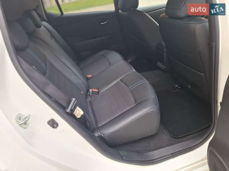 Хэтчбек Nissan Leaf 2020 в Черновцах