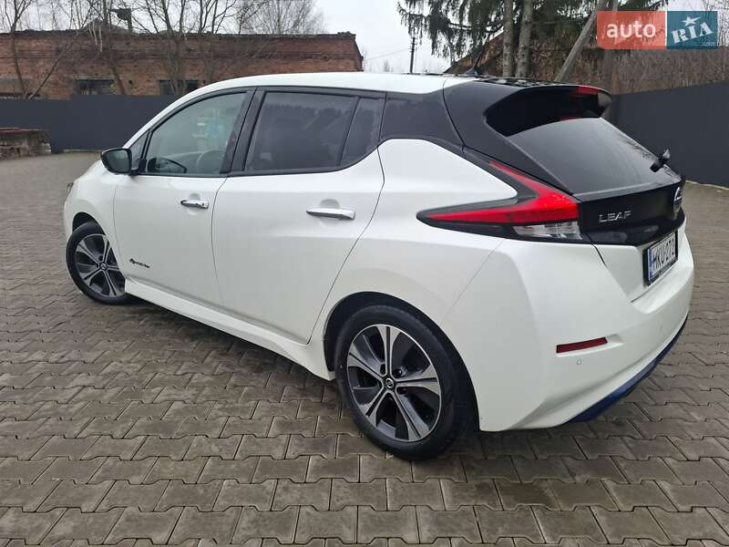 Хэтчбек Nissan Leaf 2018 в Житомире фото 3 Хэтчбек Nissan Leaf 2018 в Житомире