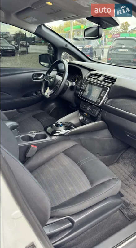Хетчбек Nissan Leaf 2019 в Кропивницькому фото 15 Хетчбек Nissan Leaf 2019 в Кропивницькому