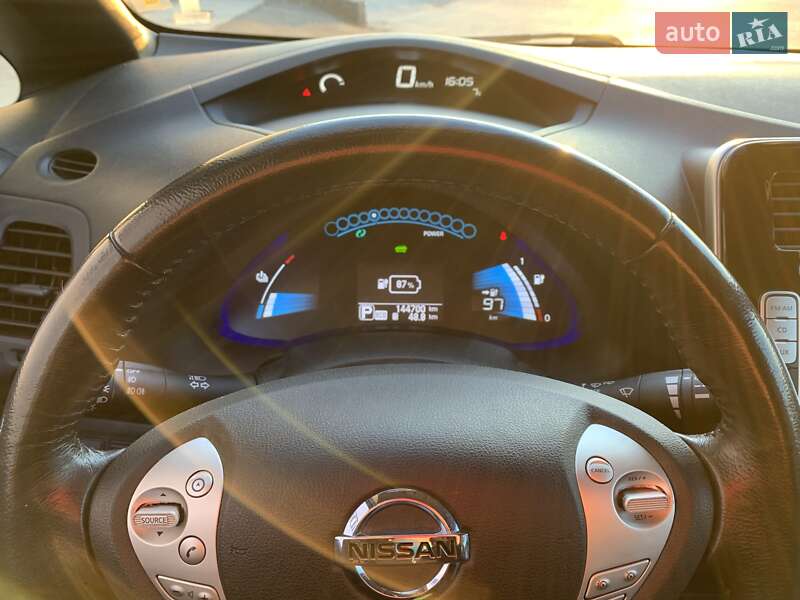 Хэтчбек Nissan Leaf 2014 в Виннице