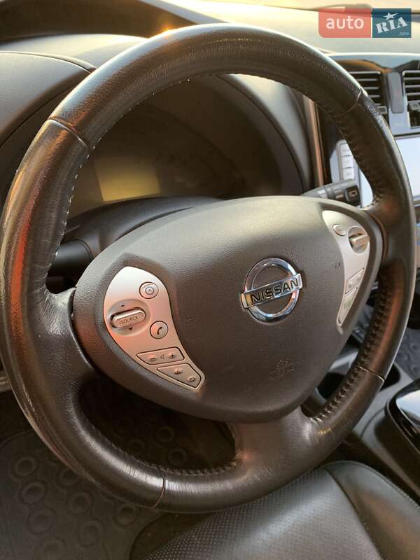 Хэтчбек Nissan Leaf 2014 в Виннице