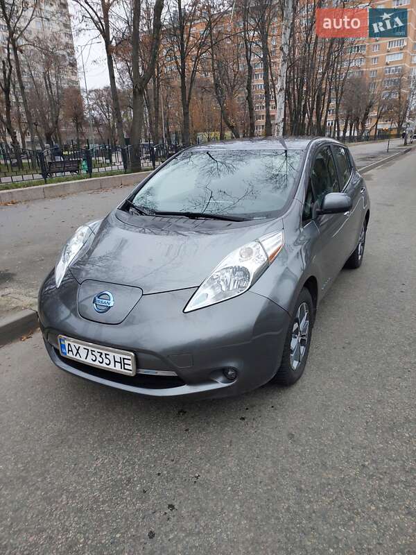 Хэтчбек Nissan Leaf 2015 в Харькове