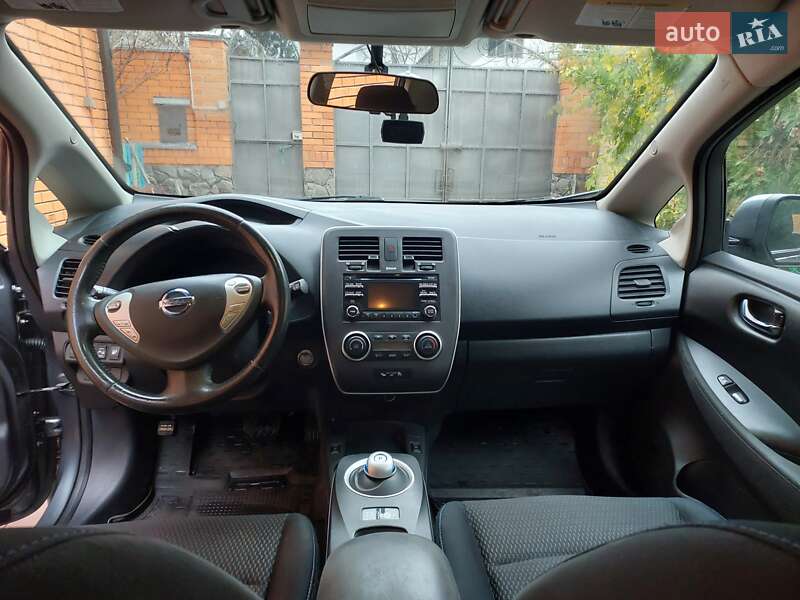 Хэтчбек Nissan Leaf 2015 в Харькове