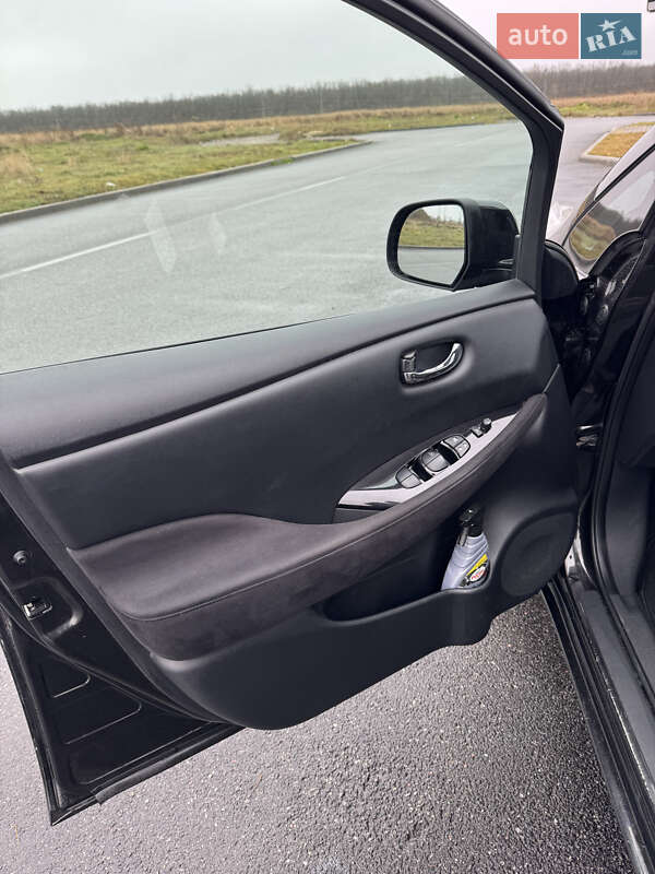 Хэтчбек Nissan Leaf 2017 в Виннице