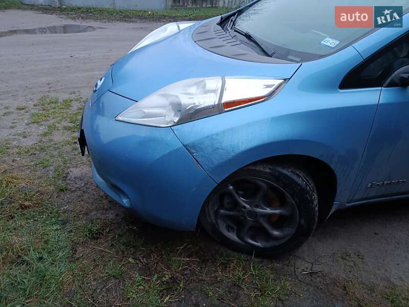 Хэтчбек Nissan Leaf 2014 в Дрогобыче фото 5 Хэтчбек Nissan Leaf 2014 в Дрогобыче