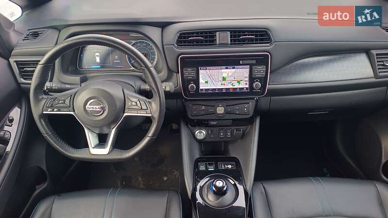 Хэтчбек Nissan Leaf 2018 в Дубно