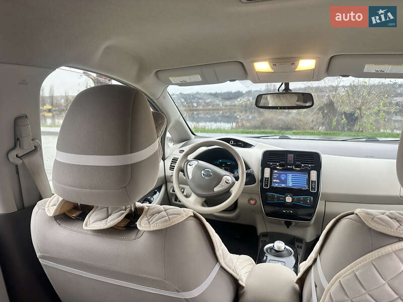 Хэтчбек Nissan Leaf 2012 в Капитановке