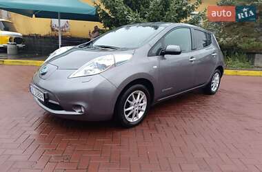 Хэтчбек Nissan Leaf 2015 в Ровно
