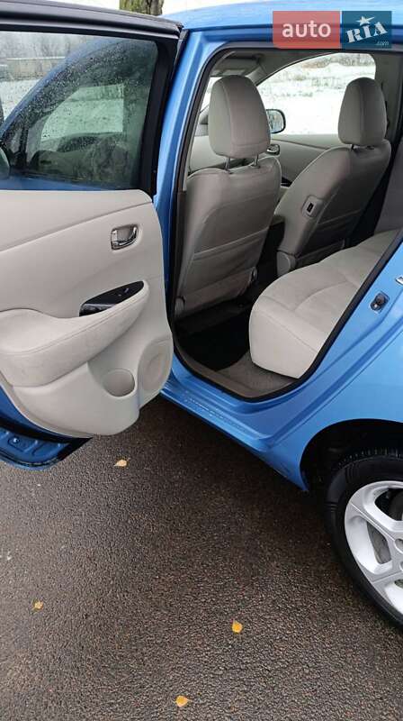 Хэтчбек Nissan Leaf 2012 в Луцке
