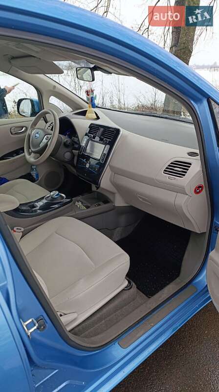 Хэтчбек Nissan Leaf 2012 в Луцке