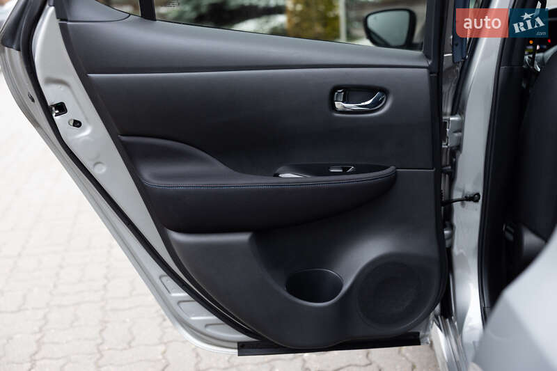 Хэтчбек Nissan Leaf 2022 в Луцке