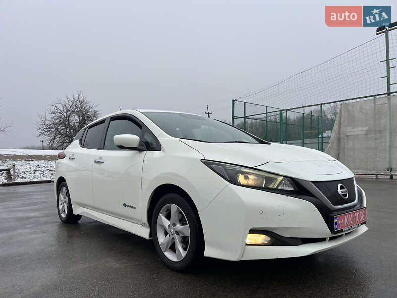 Хетчбек Nissan Leaf 2018 в Харкові