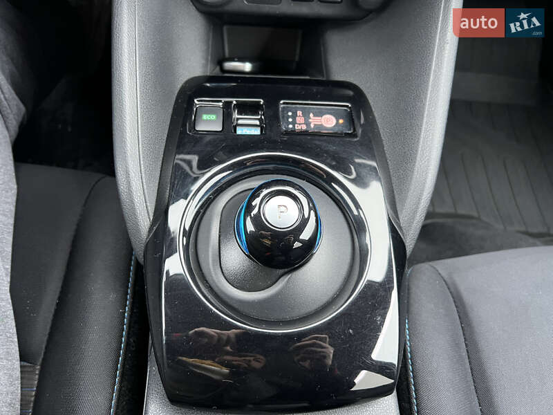 Хетчбек Nissan Leaf 2018 в Харкові