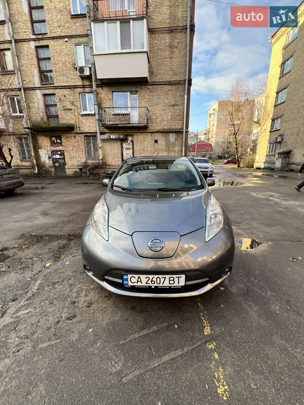 Хетчбек Nissan Leaf 2014 в Києві фото 2 Хетчбек Nissan Leaf 2014 в Києві