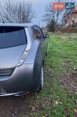 Хэтчбек Nissan Leaf 2016 в Николаеве