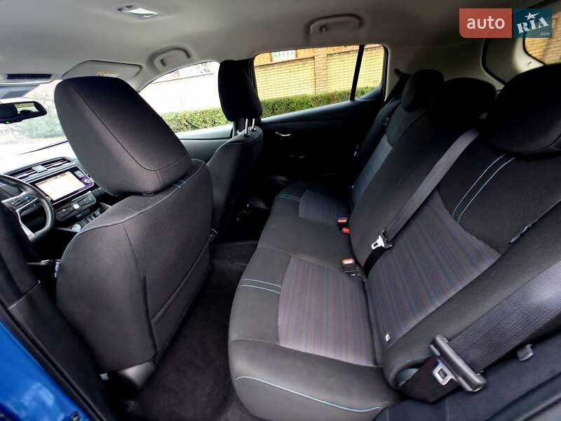 Хэтчбек Nissan Leaf 2021 в Виннице