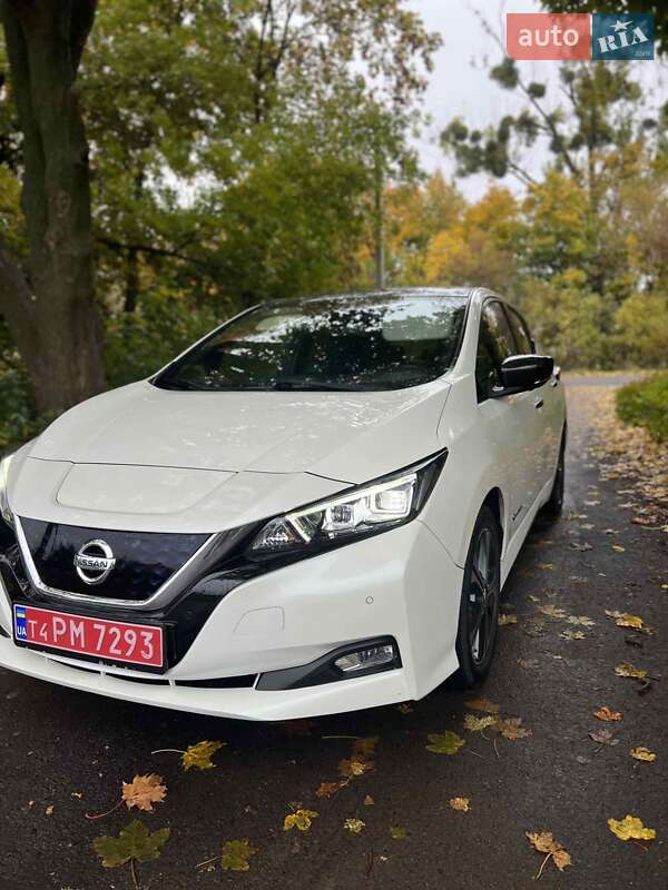 Хетчбек Nissan Leaf 2018 в Рівному