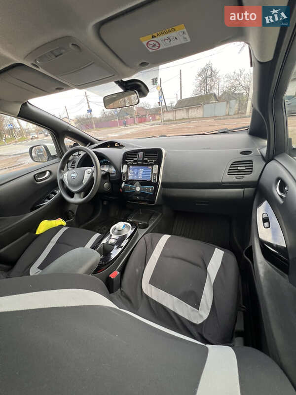 Хэтчбек Nissan Leaf 2015 в Житомире фото 21 Хэтчбек Nissan Leaf 2015 в Житомире