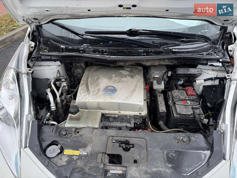 Хэтчбек Nissan Leaf 2015 в Виннице фото 21 Хэтчбек Nissan Leaf 2015 в Виннице