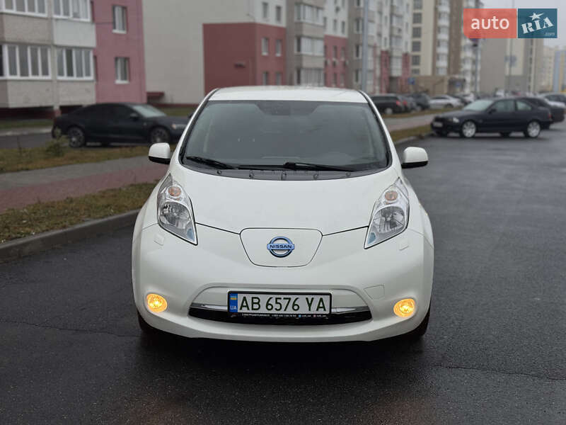 Хэтчбек Nissan Leaf 2015 в Виннице фото 2 Хэтчбек Nissan Leaf 2015 в Виннице