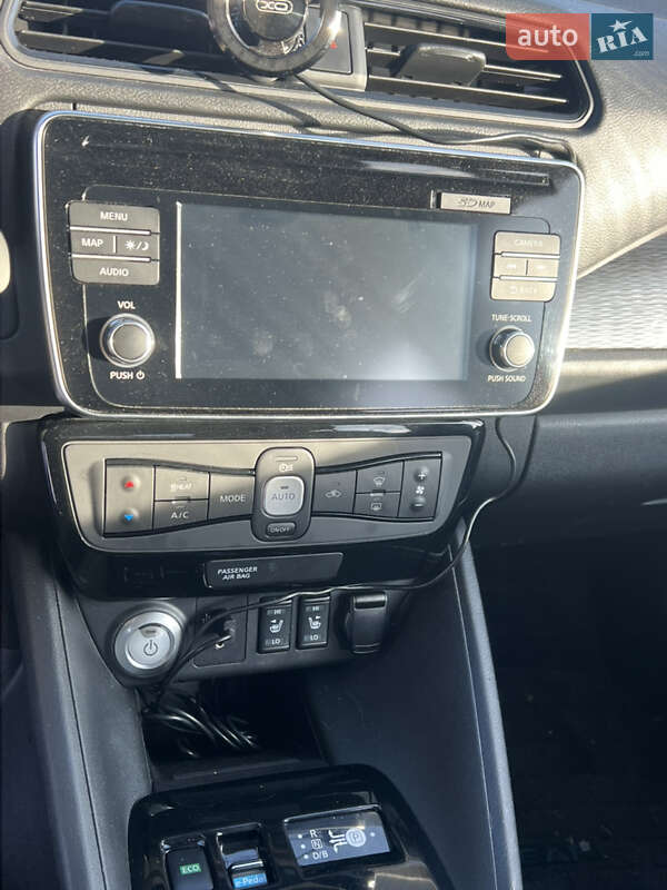 Хетчбек Nissan Leaf 2019 в Городку