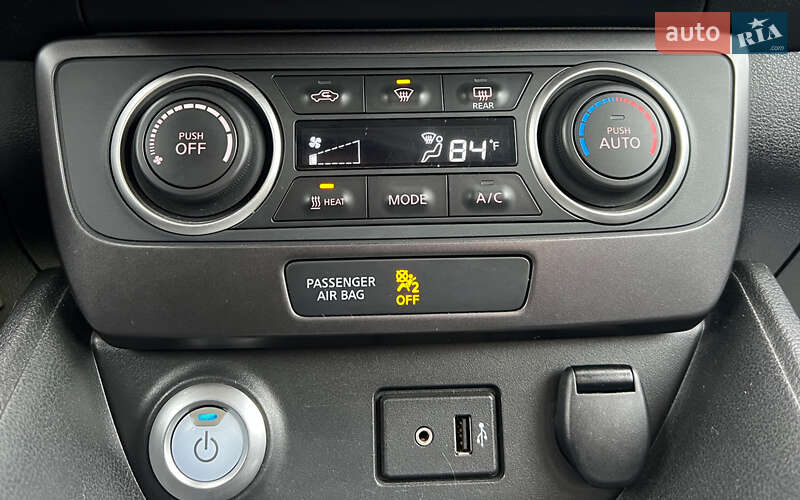 Хэтчбек Nissan Leaf 2019 в Львове