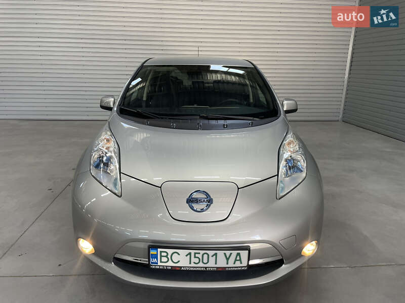 Хэтчбек Nissan Leaf 2013 в Стрые