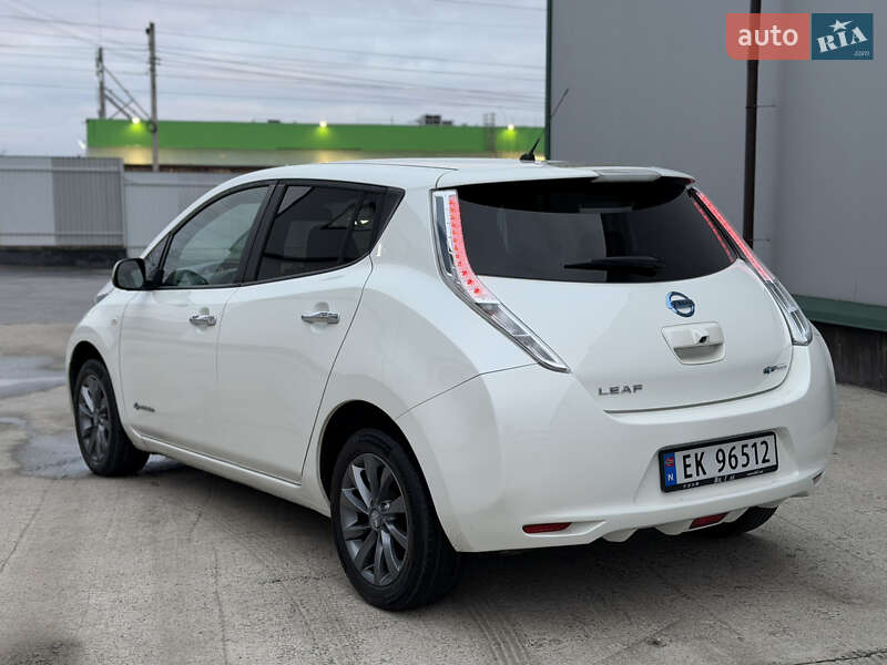 Хэтчбек Nissan Leaf 2015 в Виннице