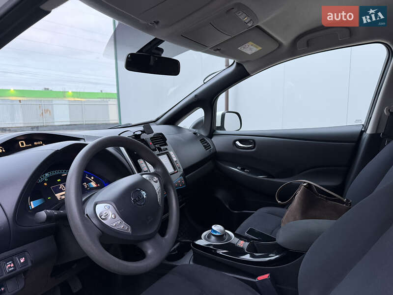 Хэтчбек Nissan Leaf 2015 в Виннице