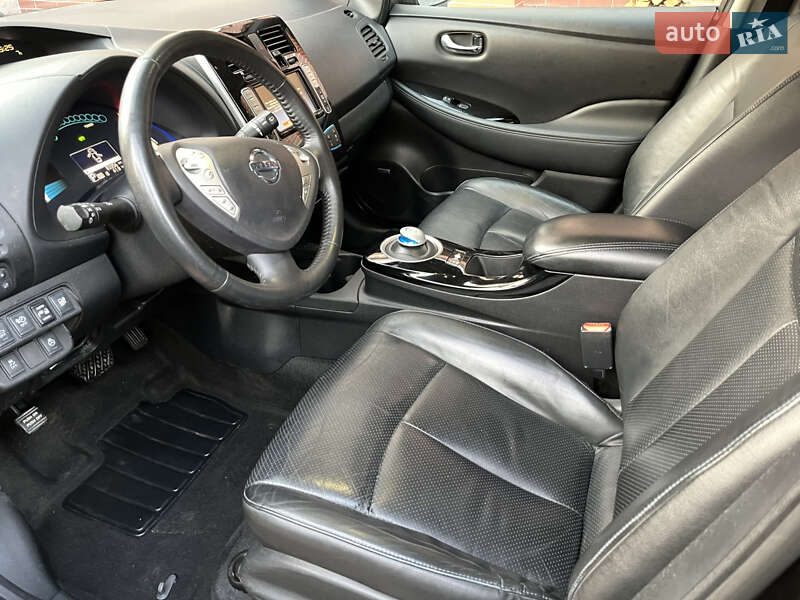 Хетчбек Nissan Leaf 2016 в Полтаві