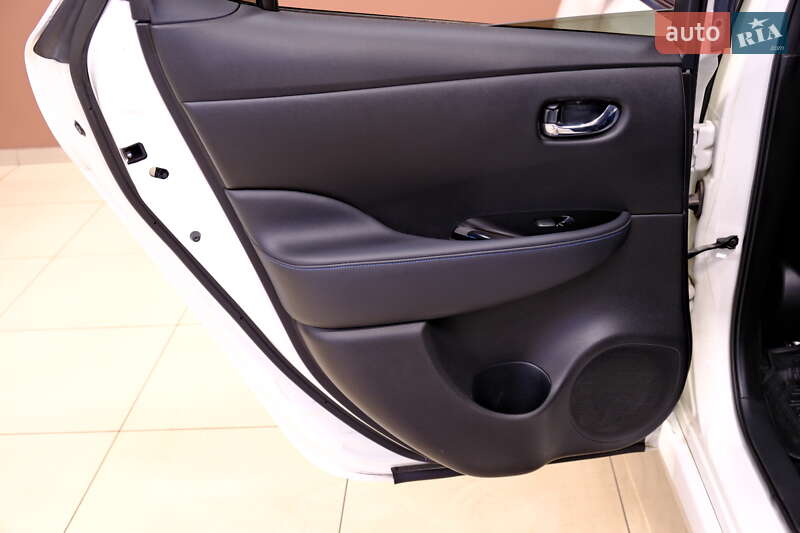 Хетчбек Nissan Leaf 2019 в Одесі